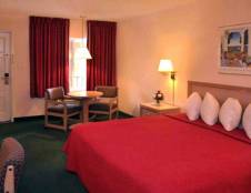 Value Room - 1 King or 1 Queen or 2 Queens