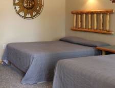 Two Queens with Patio