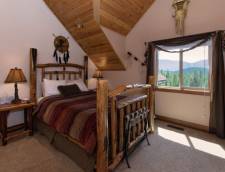 Deluxe Rooms - 1 Queen