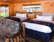 Bluff Cabin - 2 Queens