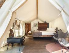 Deluxe with Kids Tent - 1 King & 2 Twins