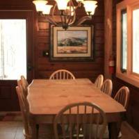 Grizzly Giant - Dining Area