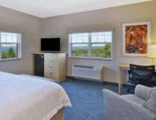 1 King Bed Ocean View