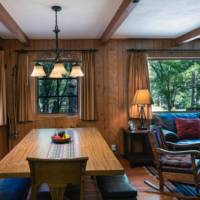 Basset's Cabin - Wawona Yosemite - dining