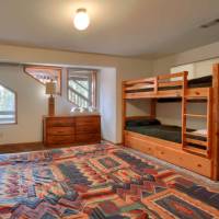 Yosemite Mountain Lodge, 99