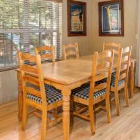 Wawona Chalet - Dining Area