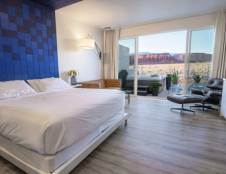 Premium Hot Tub King or Double Queen