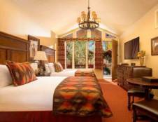 Superior Double Queen Cabin