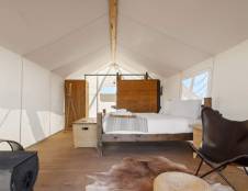 Deluxe Tent - 1 King