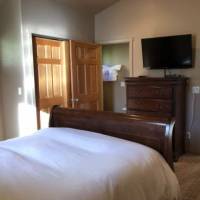 Three Bedroom Townhouse (Sleeps 9)