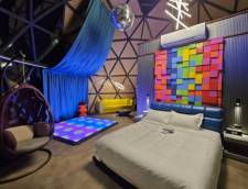 Nova- Deluxe Sky Dome (Disco Theme) - 1 King