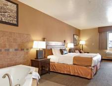 Interior 1 King Bed