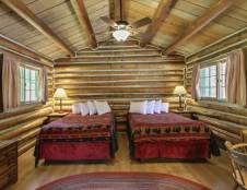 Two-Room Cabin - 4 Double Beds