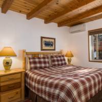 Yosemite Vista - bedroom