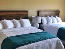 Deluxe Double Queen Room