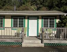 Cabin 8 Suite - 2 Queens & 2 Futons