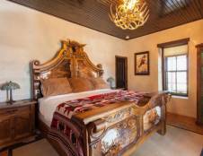 Captain Shepard's House - Carriage House King Room