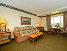 Large Suite 1 King - Wet Bar, Canyon Building