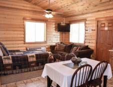 Premiere Cabin Suite - 3 Queens