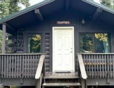 Basic Cabin - 1 Queen