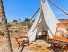 Deluxe with Kids Tent