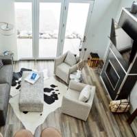 Good Medicine West - (Cabin B) Living Room