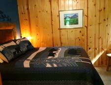 The Camas Room - 1 Queen