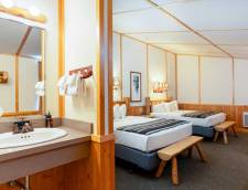 Western Cabins Pet Friendly - 2 Queens or 1 Queen & 1 Twin