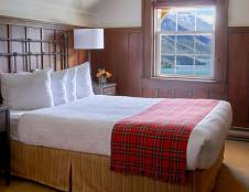 5th or 6th Floor Standard - 1 Queen