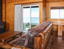 Bluff Duplex - Kitchen - 2 Queens & 1 Futon