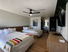 Station Lodge - Deluxe Rooms - 2 Queens