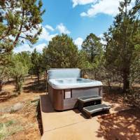 Zion Ridge Family - hot tub