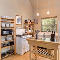 Wawona Chalet - Kitchen