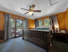 King Room With Trundle Bed