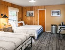 Uptown Unit 8 - 2 Queens