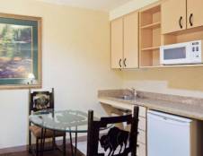 2 Queen Beds Kitchenette Suite