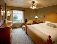 Main Lodge Lake View Rooms - 1 Queen or 1 King