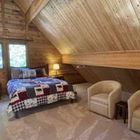 Avid Hiker Lodge at Wawona