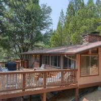 Yosemite Mountain Lodge, 99