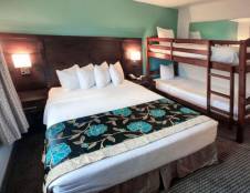 1 Queen with Bunk Bed