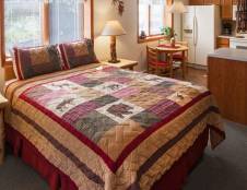 Guest Suites - 1 Queen