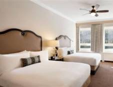 Deluxe Lakeview Rooms