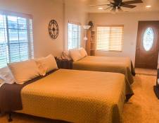 Family Cabin Suite - 3 Queens