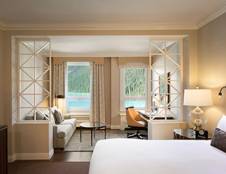 Junior Suite Lakeview