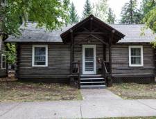 Large Deluxe Cabin Suite