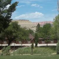 pioneer bryce village exterior