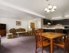 2 Queen Beds Studio Suite