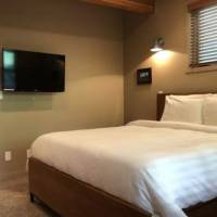 Three Bedroom Townhouse (Sleeps 9)