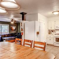 golden_trout_retreat_kitchen