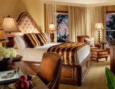 One Bedroom Spa Suite